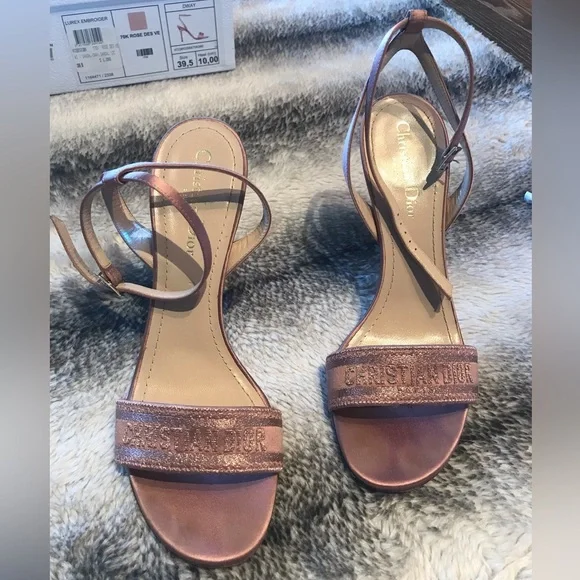 Christian Dior Dway Metallic Thread Embroidered Satin Sandal Heels Rose Des - Picture 2 of 9